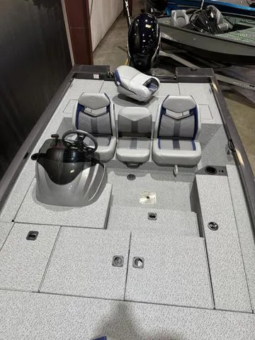 Slide: The Image of G3 Sportsman 1810 PFX W/Yamaha 115 "SHO" 2025 - 12