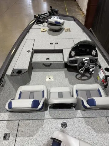 Slide: The Image of G3 Sportsman 1810 PFX W/Yamaha 115 "SHO" 2025 - 5