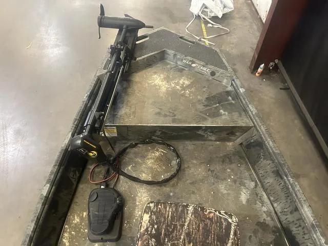 Slide: The Image of War Eagle 548LDV W/Yamaha 40 2015 - 6