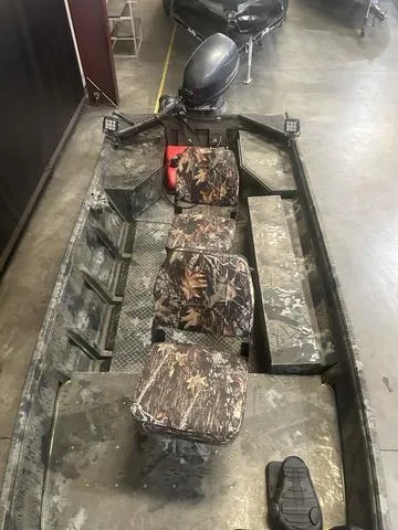 Slide: The Image of War Eagle 548LDV W/Yamaha 40 2015 - 7