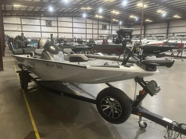 Slide: The Image of G3 Sportsman 1710 W/Yamaha 90 HP "SHO" 2022 - 3