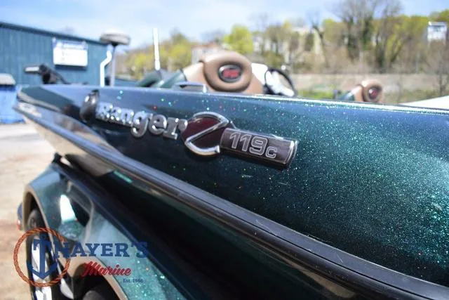 Slide: The Image of 2014 Ranger Z119c boat with metallic finish at Thayer's Marine. - 39