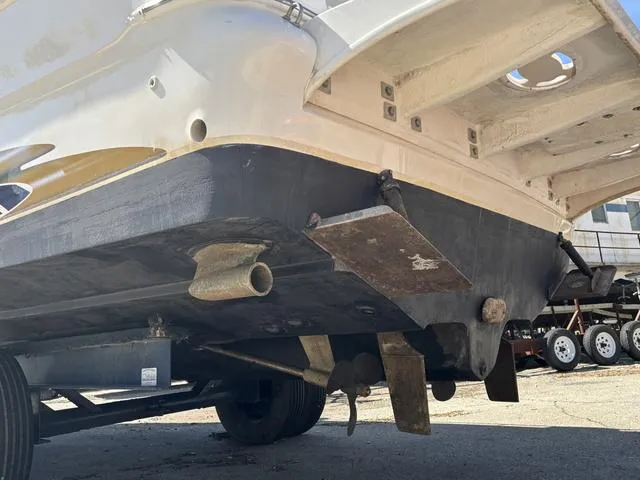 Slide: The Image of Sea Ray 310 Sundancer 1999 - 11