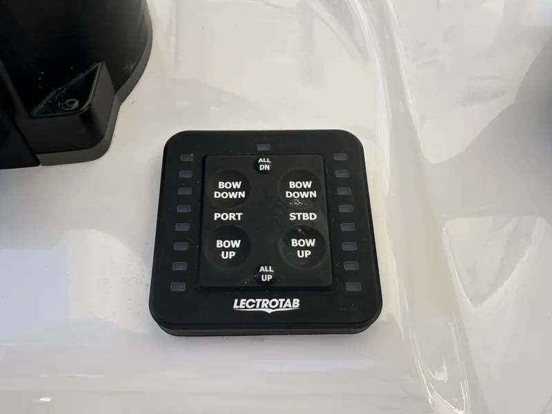 Slide: The Image of Lectrotab control panel on 2022 Tidewater 280 CC boat. - 20