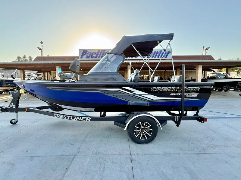 The Image of Crestliner Fish Hawk 1750 WT w/ 115HP Mercury Pro XS! 2025 - 1