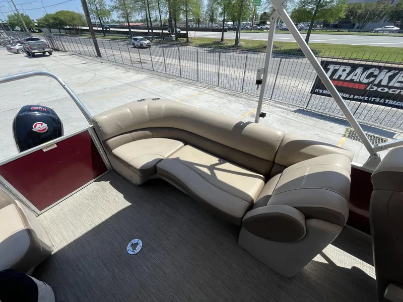 Slide: The Image of Veranda 22 2018 - 10