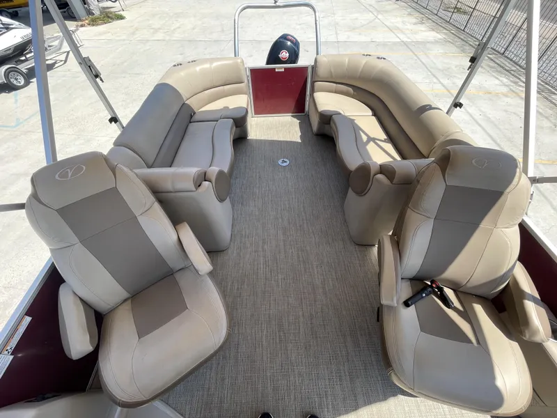 Slide: The Image of Veranda 22 2018 - 11