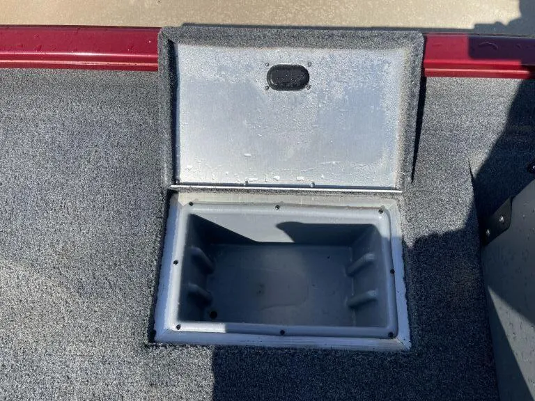 Slide: The Image of Lowe Stinger ST175 2021 - 10