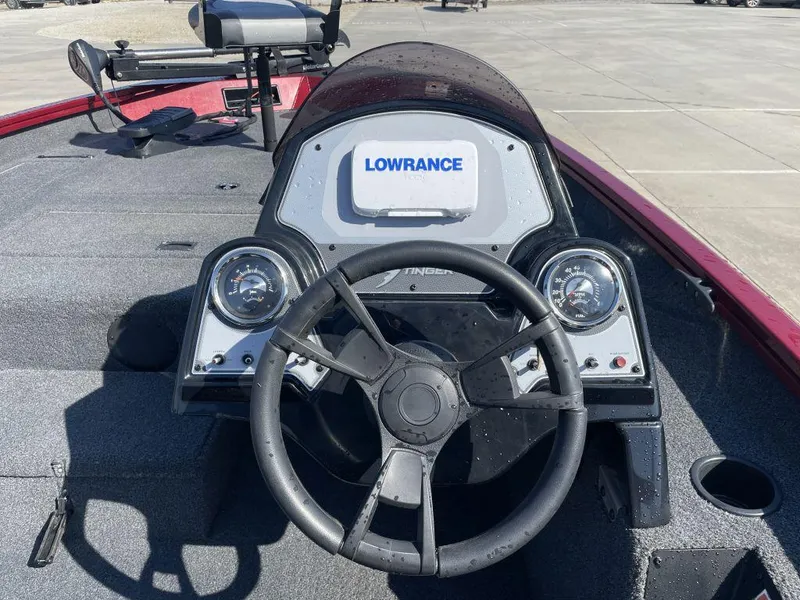 Slide: The Image of Lowe Stinger ST175 2021 - 5