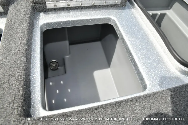 Slide: The Image of Triton 18 TRX w/200 Pro-XS 2024 - 62