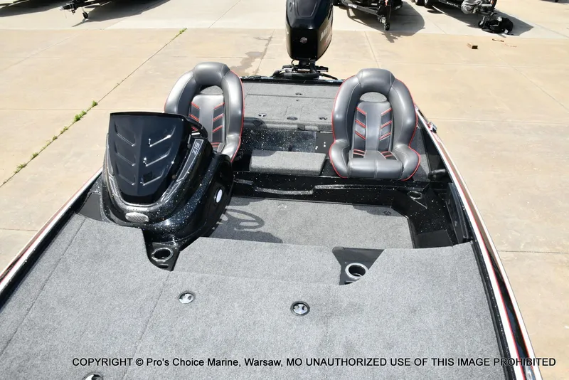 Slide: The Image of 2018 Nitro Z19 Pro Pack boat with dual seats and sleek design. - 12