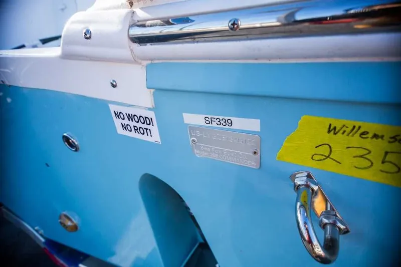 Slide: The Image of Sea Fox 268 Commander 2022 - 2