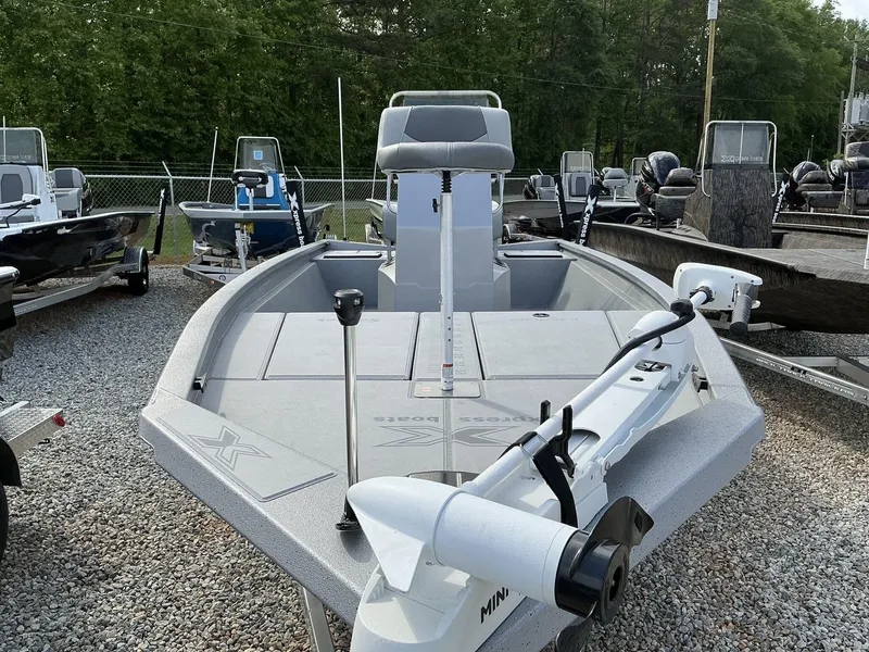 Slide: The Image of Xpress Hyper-Lift Bay Series 210 BAY-175 HP 2025 - 6