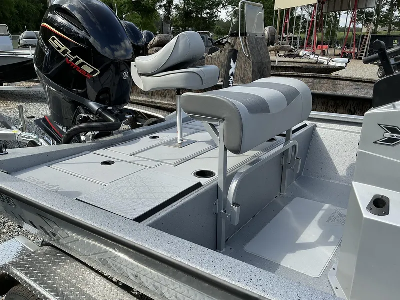 Slide: The Image of Xpress Hyper-Lift Bay Series 210 BAY-175 HP 2025 - 9