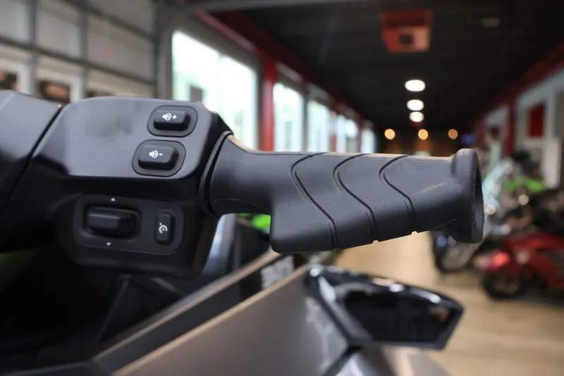 Slide: The Image of Sea-Doo GTX™ Limited 325 White Pearl Premium 2025 - 16