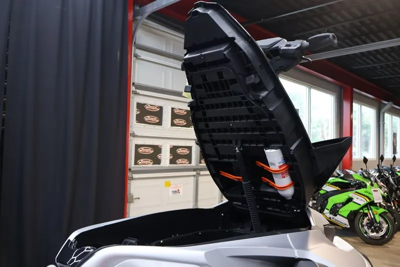 Slide: The Image of Sea-Doo GTX™ Limited 325 White Pearl Premium 2025 - 17