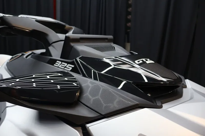 Slide: The Image of Sea-Doo GTX™ Limited 325 White Pearl Premium 2025 - 20