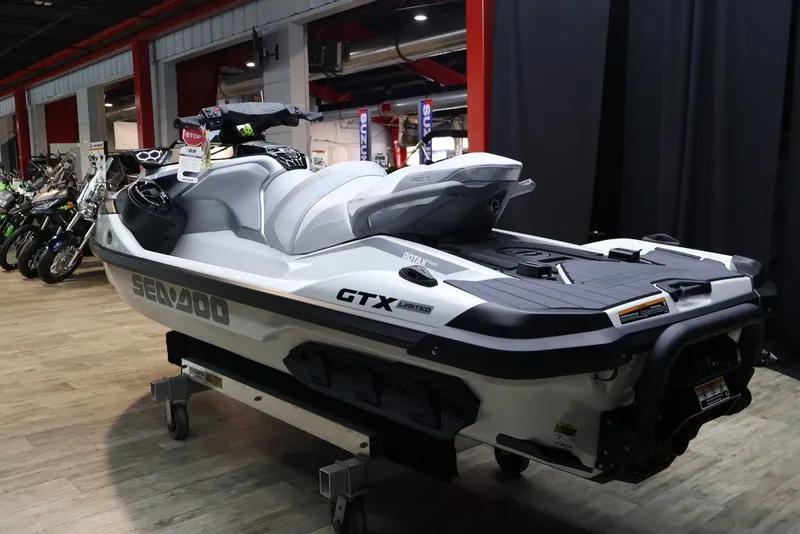 Slide: The Image of Sea-Doo GTX™ Limited 325 White Pearl Premium 2025 - 6