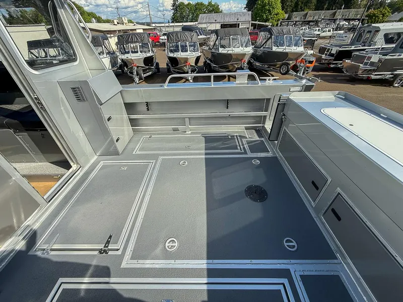 Slide: The Image of North River 2700 SXL WT 2025 - 21