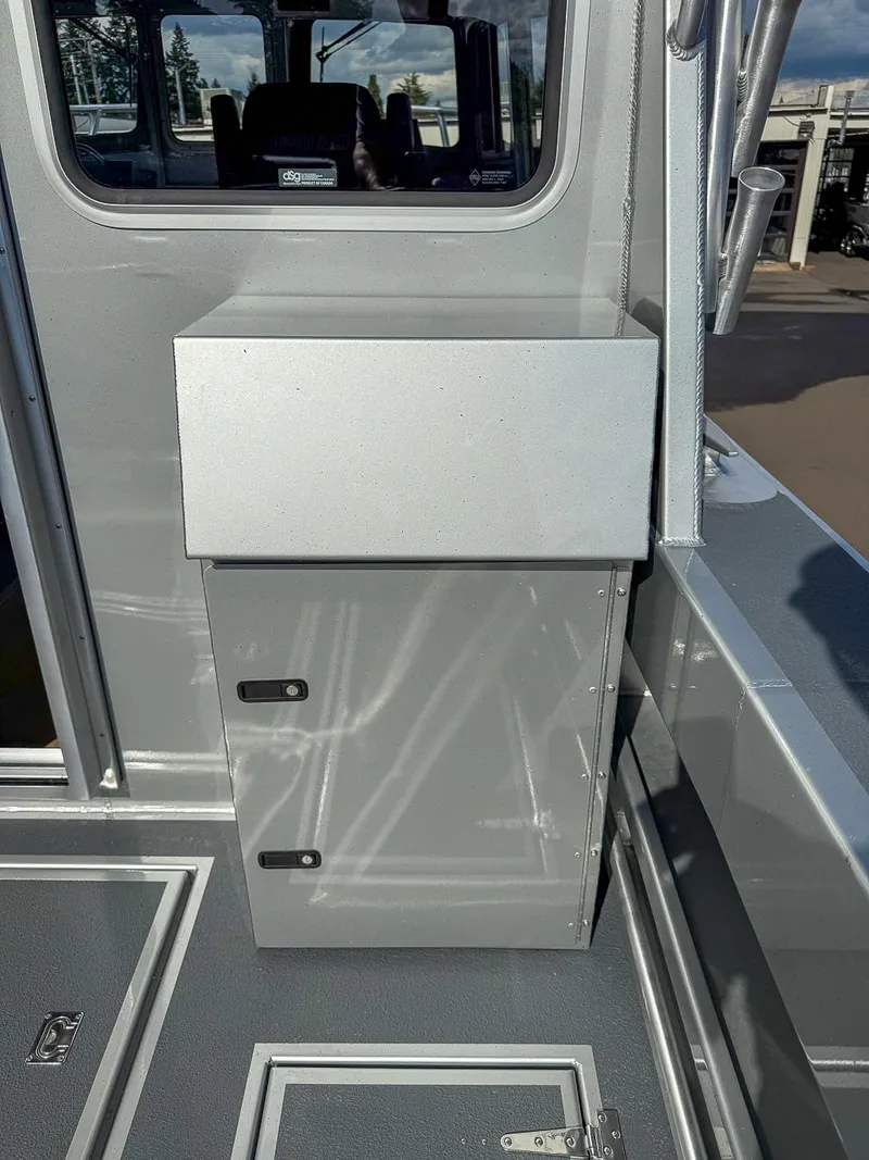 Slide: The Image of North River 2700 SXL WT 2025 - 24