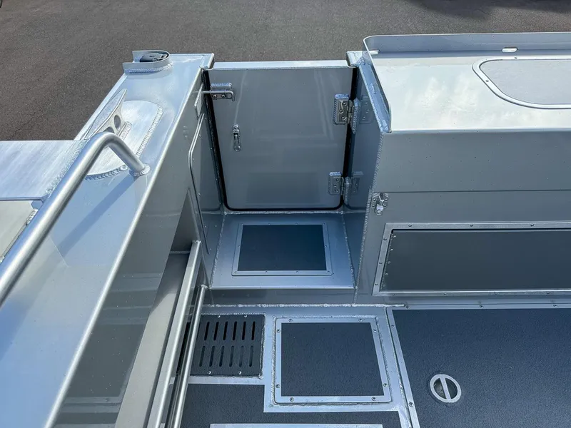 Slide: The Image of North River 2700 SXL WT 2025 - 26