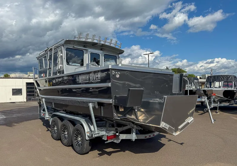 Slide: The Image of North River 2700 SXL WT 2025 - 4