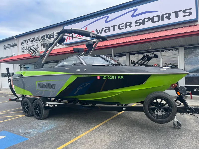 Slide: The Image of Malibu Wakesetter 23 LSV 2018 - 13