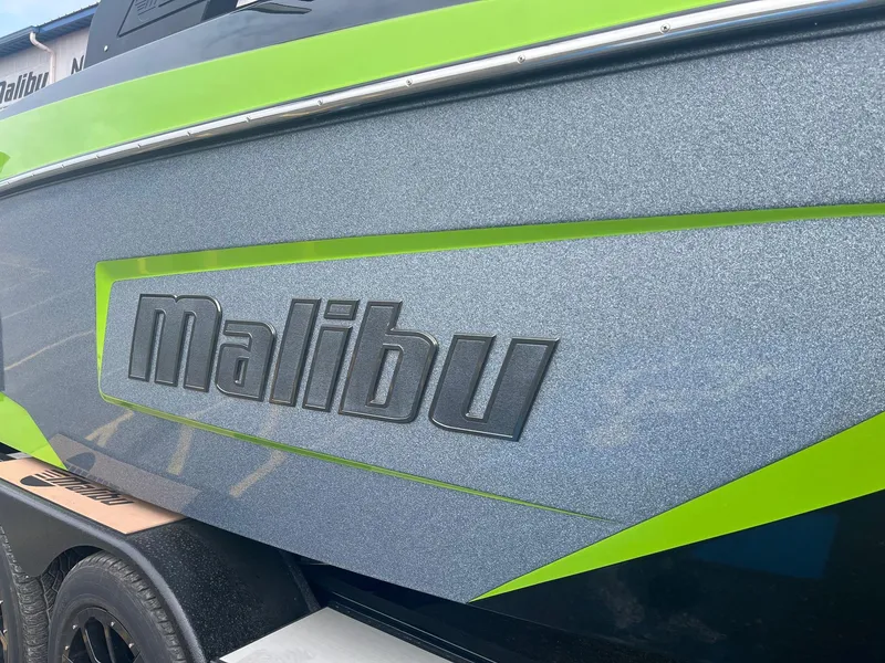 Slide: The Image of Malibu Wakesetter 23 LSV 2018 - 14