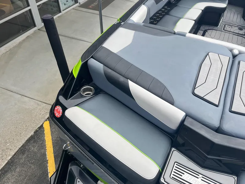 Slide: The Image of Malibu Wakesetter 23 LSV 2018 - 16