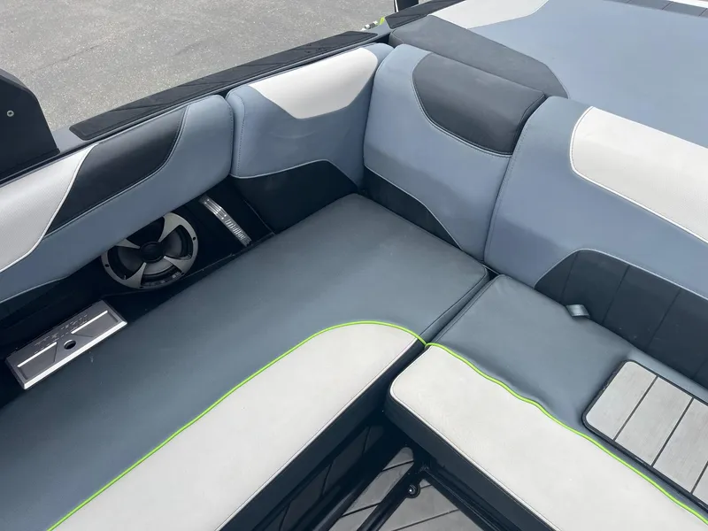 Slide: The Image of Malibu Wakesetter 23 LSV 2018 - 21