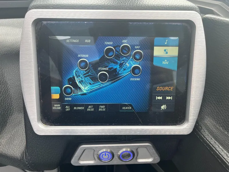 Slide: The Image of Malibu Wakesetter 23 LSV 2018 - 31