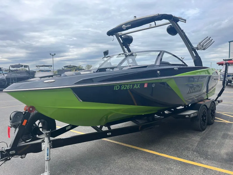 Slide: The Image of Malibu Wakesetter 23 LSV 2018 - 9