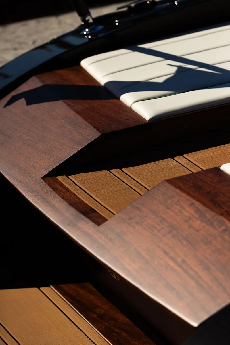 Slide: The Image of Stancraft 260 Geneva Edition 2025 - 9