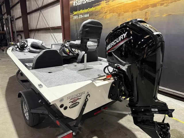 Slide: The Image of Tracker PRO TEAM 175 TXW W/Mercury 75 2022 - 5