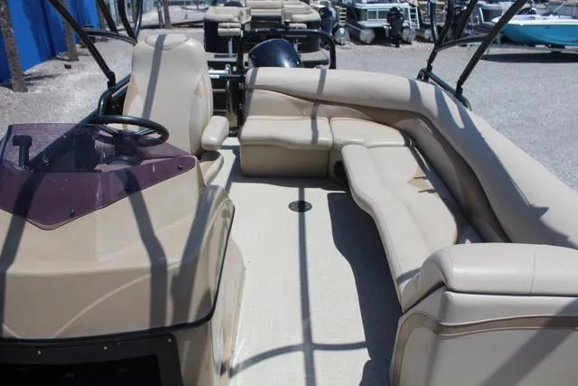 Slide: The Image of Aloha 26' Paradise Arch Sport Tower L Group Seating 2019 - 14