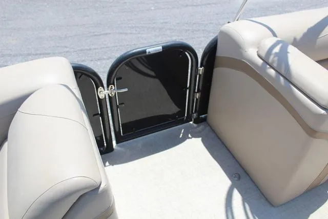 Slide: The Image of Aloha 26' Paradise Arch Sport Tower L Group Seating 2019 - 16