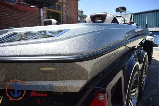 Slide: The Image of Ranger Z521L 2019 - 11