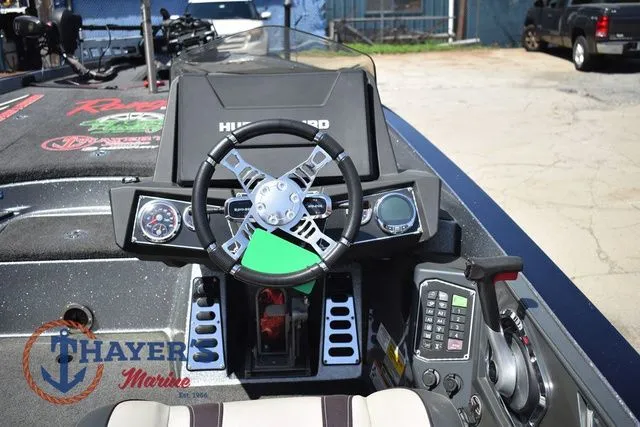 Slide: The Image of Ranger Z521L 2019 - 18