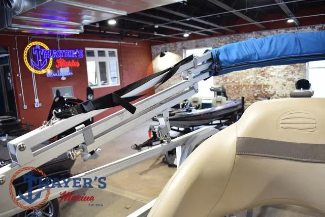 Slide: The Image of 2020 Sun Tracker Bass Buggy® 16 XL boat interior at Thayer's Marine showroom. - 27