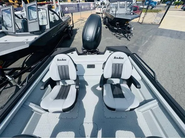 Slide: The Image of SeaArk Protege 200 2026 - 11