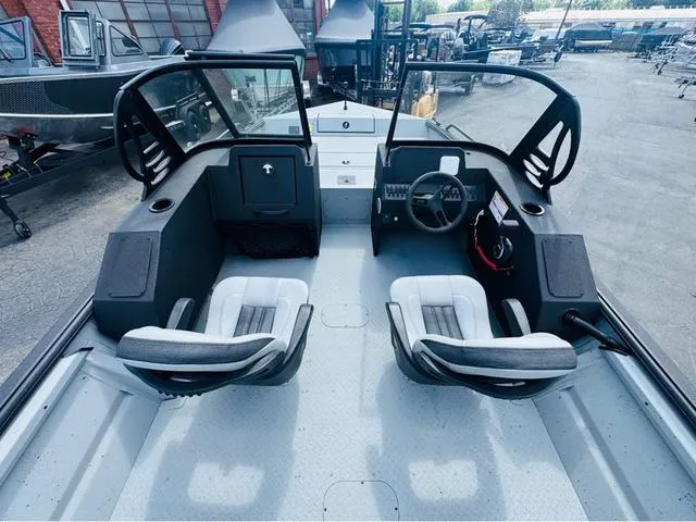 Slide: The Image of SeaArk Protege 200 2026 - 6