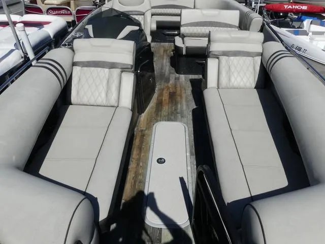 Slide: The Image of Crest Savannah 250 SLS 2018 - 6