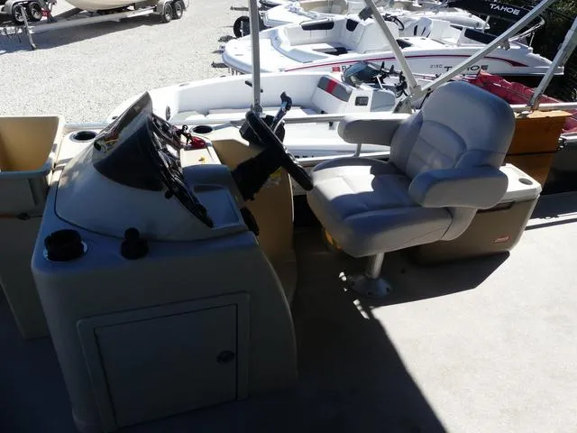 Slide: The Image of SunChaser 8522 Cruise 2017 - 12