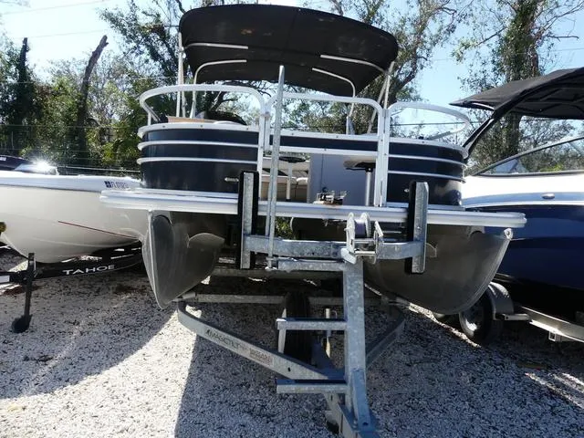 Slide: The Image of SunChaser 8522 Cruise 2017 - 2