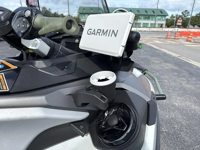 Slide: The Image of Sea-Doo PWC FISHP AP 300 AUD GY IBR IDF 25 2025 - 9