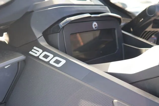 Slide: The Image of Sea-Doo FishPro™ Apex 300 2025 - 17