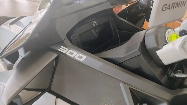 Slide: The Image of Sea-Doo FishPro Apex 300 2025 - 25