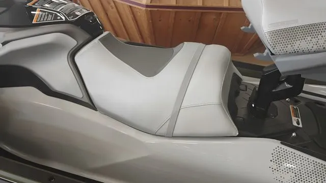 Slide: The Image of Sea-Doo FishPro Apex 300 2025 - 27