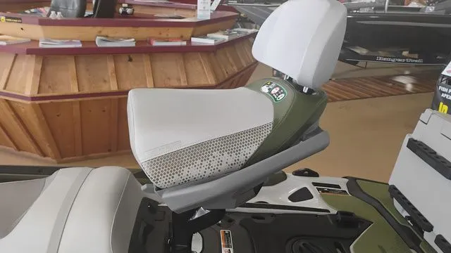 Slide: The Image of Sea-Doo FishPro Apex 300 2025 - 28