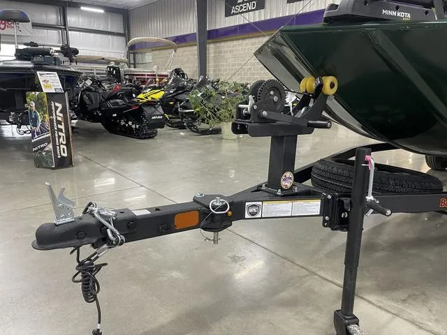 Slide: The Image of Tracker Bass Tracker Classic Limited 2025 - 11